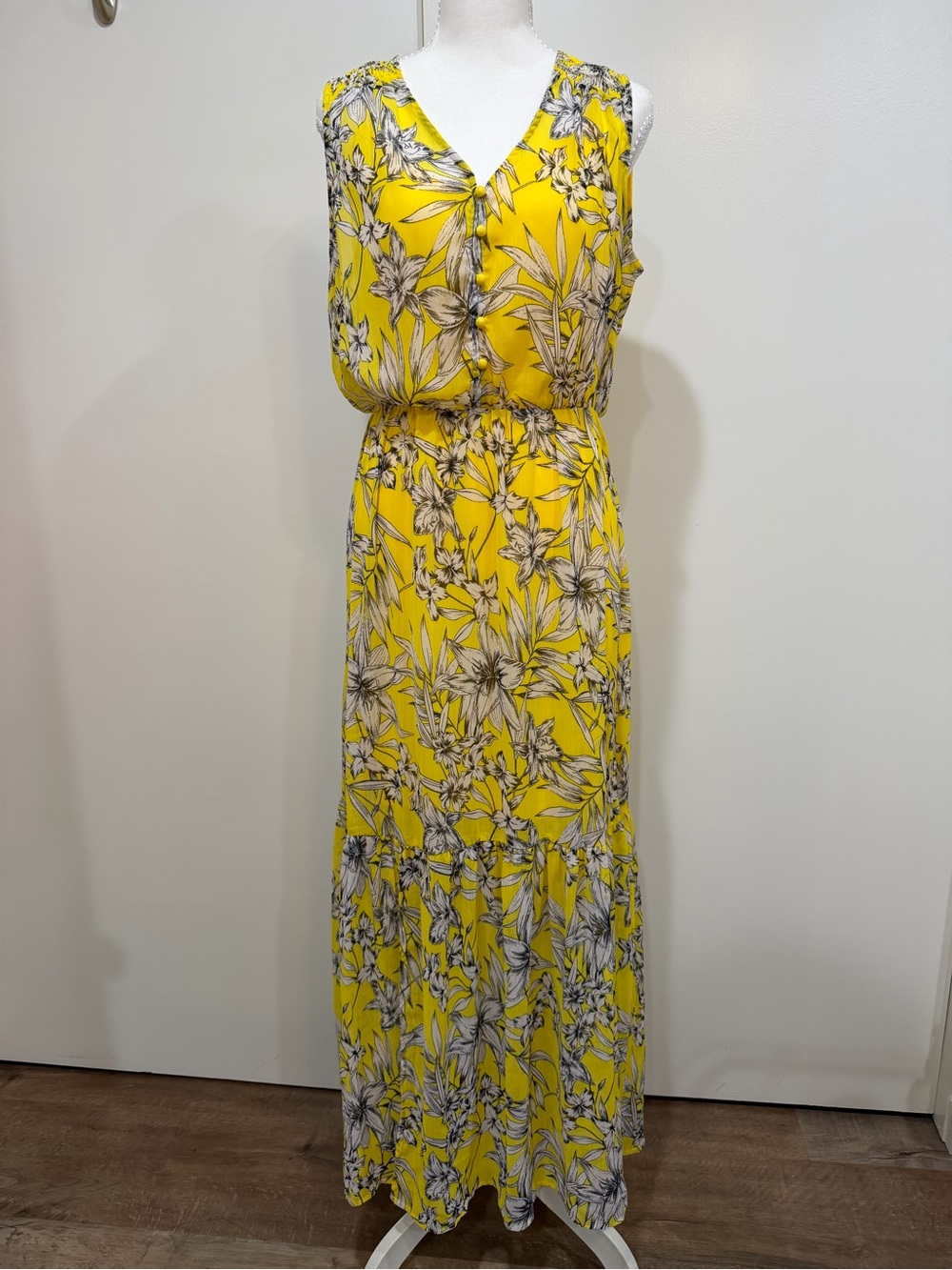 ECI Yellow Floral V-Neck Sleeveless Maxi Dress